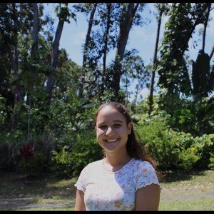 Meet your Posher, Ava